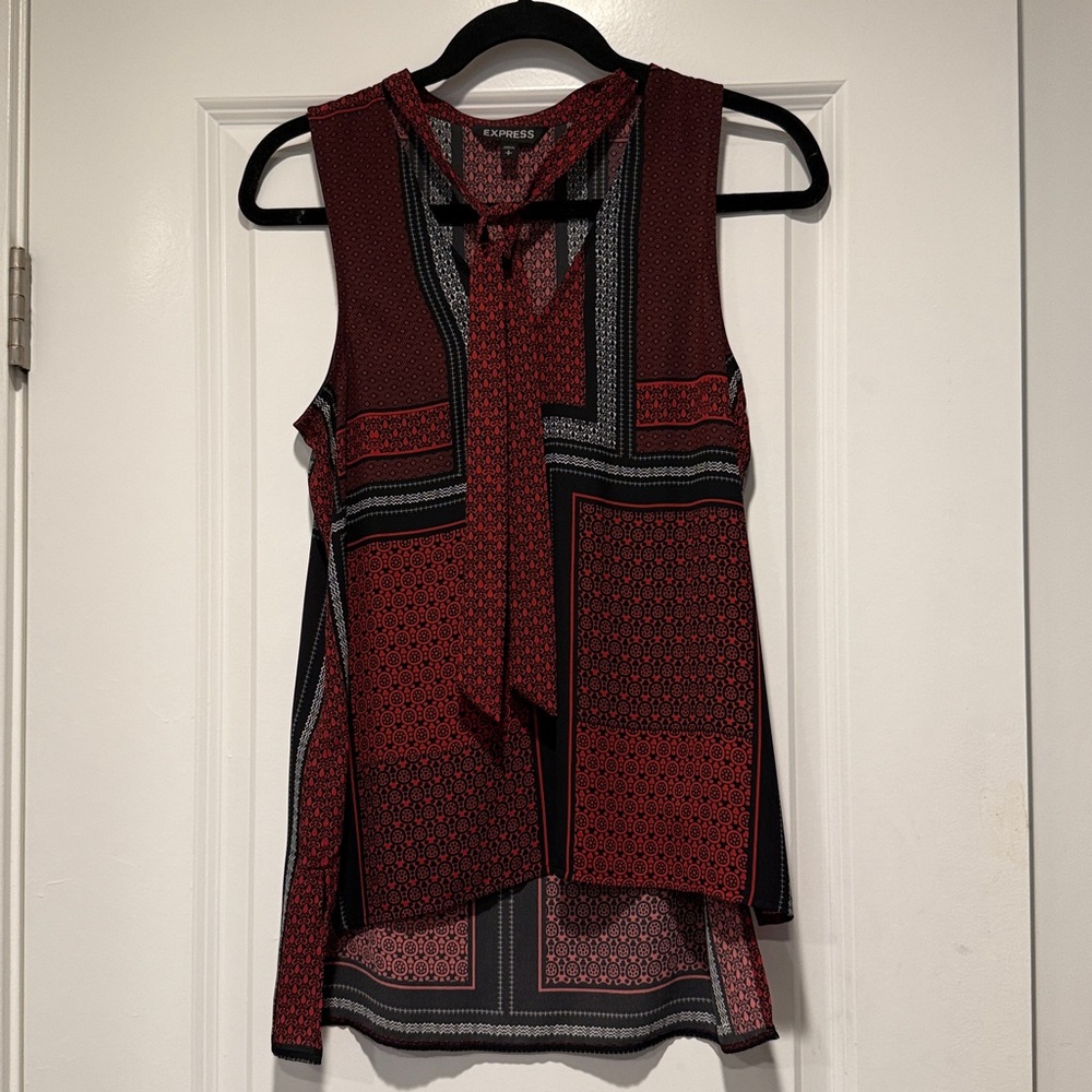 Express Burgundy and Black Patterned Sleeveless Top